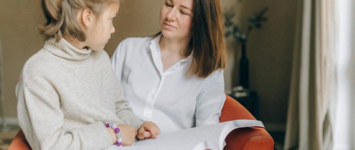 Scheda di approfondimento N.4: Indennità e pensioni per minori invalidi, ciechi e sordi Riconoscimenti economici per invalidità, cecità e sordità nel bambino